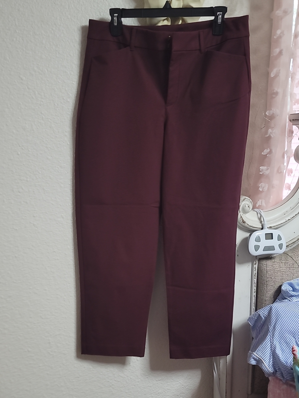 Old Navy Burgundy Pixie  Casual Pants